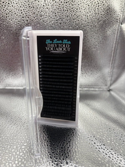 .15 CLASSIC LASHES
